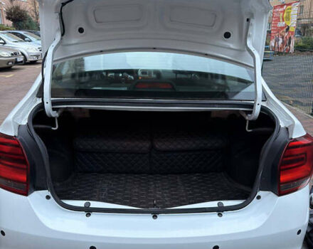 Белый Рено Логан, объемом двигателя 0.9 л и пробегом 88 тыс. км за 10500 $, фото 10 на Automoto.ua