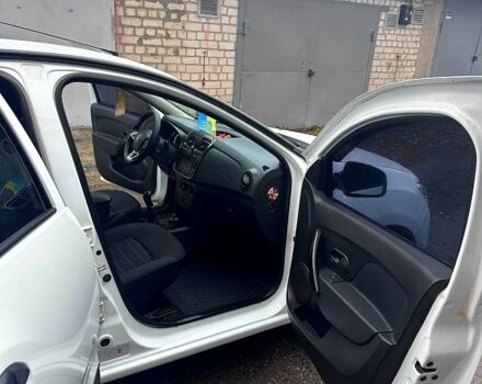 Белый Рено Логан, объемом двигателя 1.5 л и пробегом 152 тыс. км за 7500 $, фото 6 на Automoto.ua