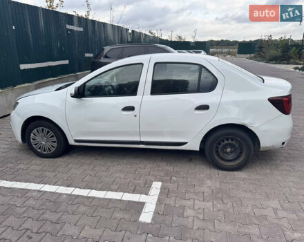Белый Рено Логан, объемом двигателя 1 л и пробегом 288 тыс. км за 3750 $, фото 6 на Automoto.ua