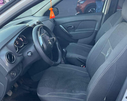 Білий Рено Логан, об'ємом двигуна 1 л та пробігом 79 тис. км за 7400 $, фото 5 на Automoto.ua