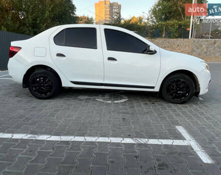 Білий Рено Логан, об'ємом двигуна 1 л та пробігом 79 тис. км за 7400 $, фото 2 на Automoto.ua
