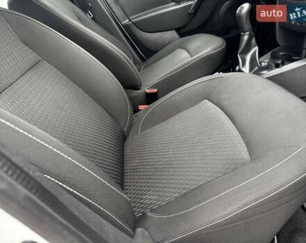 Білий Рено Логан, об'ємом двигуна 1.46 л та пробігом 97 тис. км за 7450 $, фото 30 на Automoto.ua