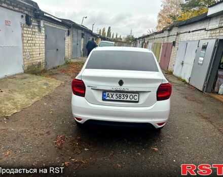 Белый Рено Логан, объемом двигателя 1.5 л и пробегом 152 тыс. км за 7500 $, фото 3 на Automoto.ua