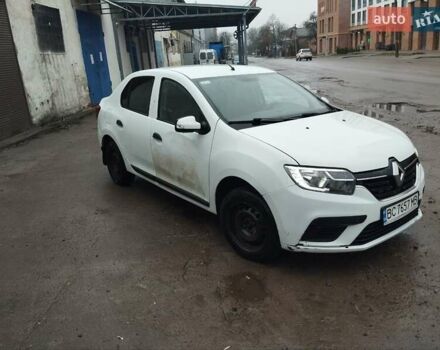 Белый Рено Логан, объемом двигателя 1.5 л и пробегом 360 тыс. км за 7000 $, фото 1 на Automoto.ua