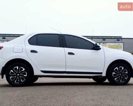 Белый Рено Логан, объемом двигателя 1.5 л и пробегом 150 тыс. км за 9150 $, фото 9 на Automoto.ua