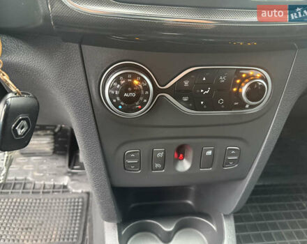 Белый Рено Логан, объемом двигателя 0.9 л и пробегом 41 тыс. км за 9300 $, фото 17 на Automoto.ua