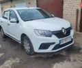 Білий Рено Логан, об'ємом двигуна 0.9 л та пробігом 46 тис. км за 8600 $, фото 1 на Automoto.ua