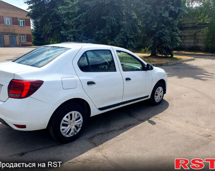 Білий Рено Логан, об'ємом двигуна 1.5 л та пробігом 176 тис. км за 7166 $, фото 2 на Automoto.ua