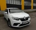 Белый Рено Логан, объемом двигателя 1 л и пробегом 177 тыс. км за 5999 $, фото 1 на Automoto.ua