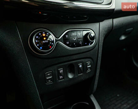 Білий Рено Логан, об'ємом двигуна 1.5 л та пробігом 173 тис. км за 8720 $, фото 14 на Automoto.ua