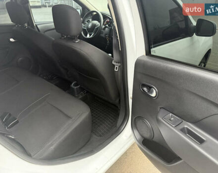 Белый Рено Логан, объемом двигателя 0.9 л и пробегом 41 тыс. км за 9300 $, фото 22 на Automoto.ua