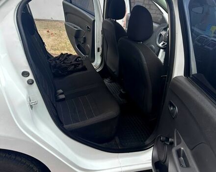 Белый Рено Логан, объемом двигателя 1.5 л и пробегом 152 тыс. км за 7500 $, фото 7 на Automoto.ua