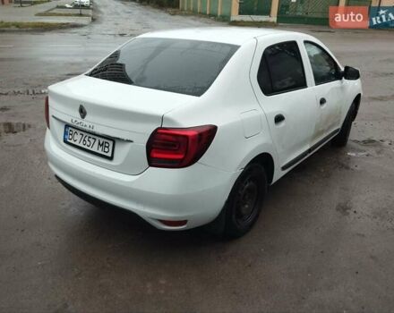 Белый Рено Логан, объемом двигателя 1.5 л и пробегом 360 тыс. км за 7000 $, фото 3 на Automoto.ua