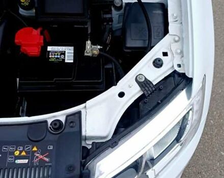 Белый Рено Логан, объемом двигателя 1.5 л и пробегом 150 тыс. км за 9150 $, фото 40 на Automoto.ua