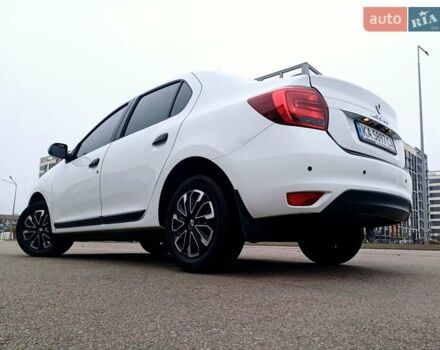 Белый Рено Логан, объемом двигателя 1.5 л и пробегом 150 тыс. км за 9150 $, фото 11 на Automoto.ua