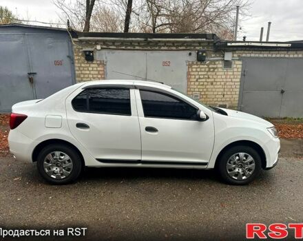 Белый Рено Логан, объемом двигателя 1.5 л и пробегом 152 тыс. км за 7500 $, фото 2 на Automoto.ua
