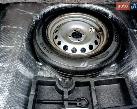 Белый Рено Логан, объемом двигателя 1.5 л и пробегом 150 тыс. км за 9150 $, фото 36 на Automoto.ua