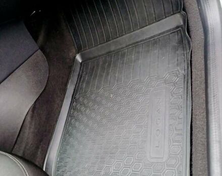 Белый Рено Логан, объемом двигателя 1.5 л и пробегом 150 тыс. км за 9150 $, фото 59 на Automoto.ua