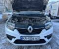 Белый Рено Логан, объемом двигателя 1 л и пробегом 310 тыс. км за 4850 $, фото 1 на Automoto.ua