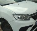 Белый Рено Логан, объемом двигателя 1 л и пробегом 213 тыс. км за 4500 $, фото 1 на Automoto.ua