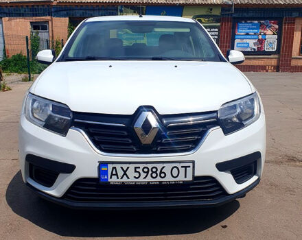 Білий Рено Логан, об'ємом двигуна 1.5 л та пробігом 176 тис. км за 7166 $, фото 4 на Automoto.ua