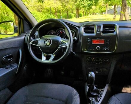 Белый Рено Логан, объемом двигателя 1.5 л и пробегом 164 тыс. км за 6400 $, фото 4 на Automoto.ua