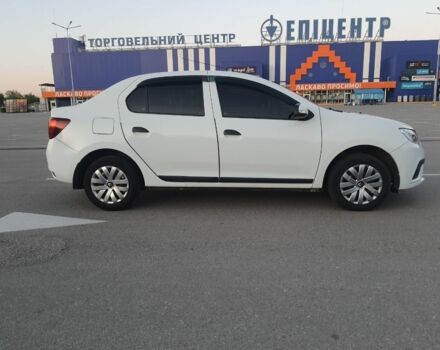 Белый Рено Логан, объемом двигателя 1 л и пробегом 130 тыс. км за 6500 $, фото 4 на Automoto.ua