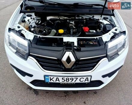 Белый Рено Логан, объемом двигателя 1.5 л и пробегом 150 тыс. км за 9150 $, фото 47 на Automoto.ua