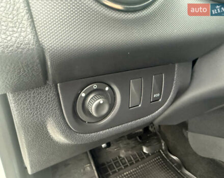 Белый Рено Логан, объемом двигателя 0.9 л и пробегом 41 тыс. км за 9300 $, фото 15 на Automoto.ua