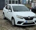 Білий Рено Логан, об'ємом двигуна 1 л та пробігом 150 тис. км за 5500 $, фото 1 на Automoto.ua