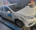 Белый Рено Логан, объемом двигателя 1 л и пробегом 331 тыс. км за 3200 $, фото 5 на Automoto.ua