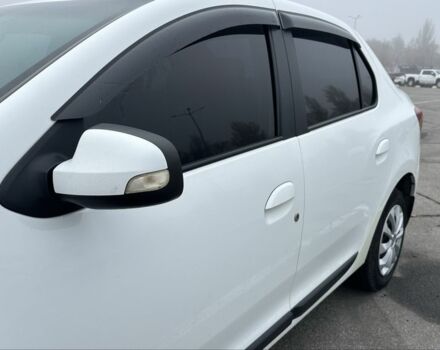 Белый Рено Логан, объемом двигателя 1.5 л и пробегом 148 тыс. км за 8700 $, фото 4 на Automoto.ua