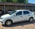 Білий Рено Логан, об'ємом двигуна 1 л та пробігом 290 тис. км за 4098 $, фото 1 на Automoto.ua