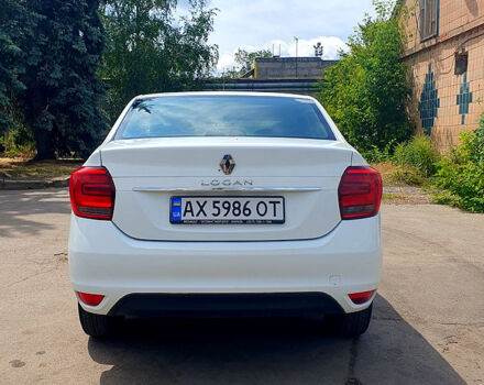 Білий Рено Логан, об'ємом двигуна 1.5 л та пробігом 176 тис. км за 7166 $, фото 3 на Automoto.ua