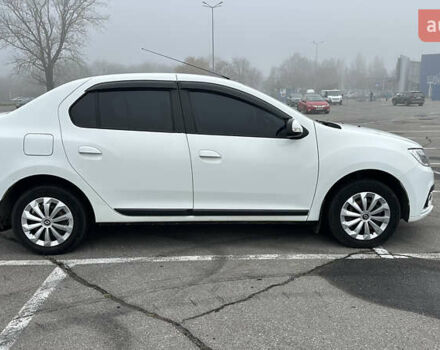 Белый Рено Логан, объемом двигателя 1.46 л и пробегом 148 тыс. км за 8700 $, фото 2 на Automoto.ua