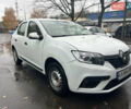 Белый Рено Логан, объемом двигателя 0.9 л и пробегом 220 тыс. км за 3500 $, фото 4 на Automoto.ua