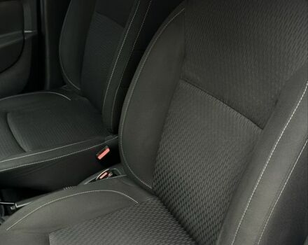 Белый Рено Логан, объемом двигателя 1.5 л и пробегом 148 тыс. км за 8700 $, фото 6 на Automoto.ua