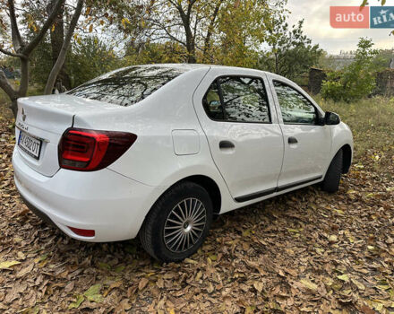 Белый Рено Логан, объемом двигателя 1.46 л и пробегом 180 тыс. км за 6500 $, фото 4 на Automoto.ua