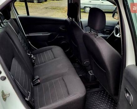 Білий Рено Логан, об'ємом двигуна 1.46 л та пробігом 80 тис. км за 8700 $, фото 20 на Automoto.ua