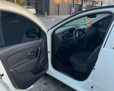 Білий Рено Логан, об'ємом двигуна 1 л та пробігом 79 тис. км за 7400 $, фото 9 на Automoto.ua