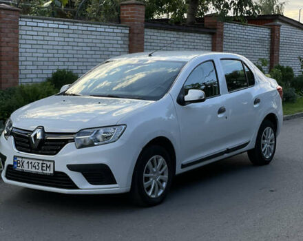 Белый Рено Логан, объемом двигателя 0.9 л и пробегом 74 тыс. км за 8200 $, фото 1 на Automoto.ua