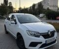 Белый Рено Логан, объемом двигателя 1 л и пробегом 90 тыс. км за 4658 $, фото 2 на Automoto.ua