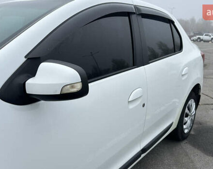 Белый Рено Логан, объемом двигателя 1.46 л и пробегом 148 тыс. км за 8700 $, фото 3 на Automoto.ua