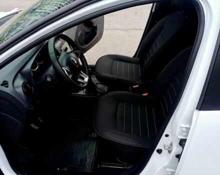 Белый Рено Логан, объемом двигателя 1.5 л и пробегом 150 тыс. км за 9150 $, фото 65 на Automoto.ua