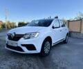 Белый Рено Логан, объемом двигателя 1.5 л и пробегом 152 тыс. км за 6900 $, фото 1 на Automoto.ua