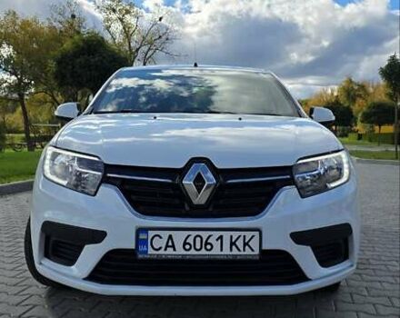 Белый Рено Логан, объемом двигателя 1 л и пробегом 107 тыс. км за 8200 $, фото 2 на Automoto.ua