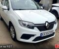 Белый Рено Логан, объемом двигателя 1 л и пробегом 70 тыс. км за 5800 $, фото 1 на Automoto.ua