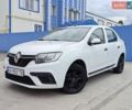 Белый Рено Логан, объемом двигателя 0.9 л и пробегом 222 тыс. км за 5800 $, фото 1 на Automoto.ua