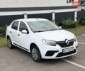 Білий Рено Логан, об'ємом двигуна 0.9 л та пробігом 27 тис. км за 9350 $, фото 3 на Automoto.ua