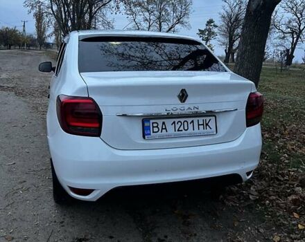 Білий Рено Логан, об'ємом двигуна 1 л та пробігом 99 тис. км за 8150 $, фото 15 на Automoto.ua